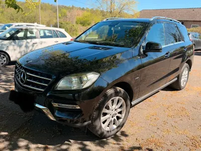 Gebraucht Mercedes ML350 244 PS (179 kW) 2012 Schwarz SUV
