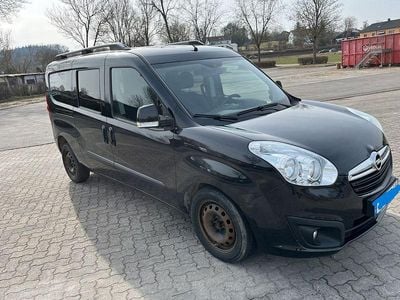 Gebraucht Opel Combo Edition 120 PS (88 kW) 2017 Blau Van / Kleinbus