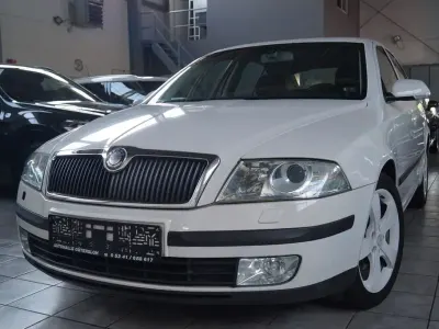 Gebraucht Skoda Octavia Elegance 150 PS (110 kW) 2007 Weiß Limousine