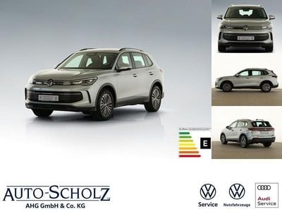Gebraucht VW Tiguan Life 150 PS (110 kW) 2024 Silber SUV