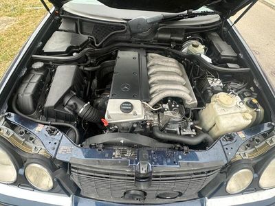 Mercedes E300