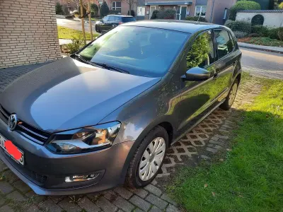 Gebraucht VW Polo Life 90 PS (66 kW) 2013 Grau Kleinwagen
