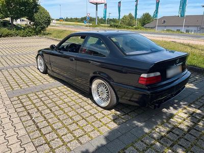 Gebraucht BMW 328 Sport Line 193 PS (141 kW) 1996 Schwarz Coupé