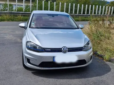 Gebraucht VW e-Golf 85 kW (116 PS) 2016 Grau Kleinwagen