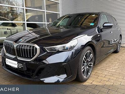 Gebraucht BMW 520 Comfort Edition 197 PS (144 kW) 2025 Carbonschwarz metallic Kombi