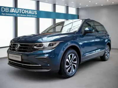 Gebraucht VW Tiguan Active 245 PS (180 kW) 2023 Blau SUV