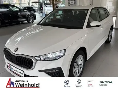 Gebraucht Skoda Scala Essence 95 PS (69 kW) 2025 Weiß Kleinwagen