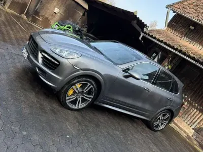 Gebraucht Porsche Cayenne Turbo 581 PS (427 kW) 2012 Grau SUV