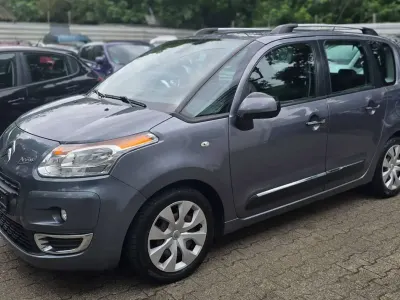 Gebraucht Citroën C3 Picasso Exclusive 95 PS (69 kW) 2010 Lack grau thorium/malliclac Van / Kleinbus