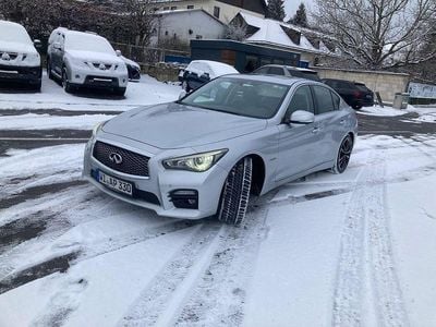 Silber Gebraucht 2014 Infiniti Q50 Sport Tech Limousine | 15.000 €