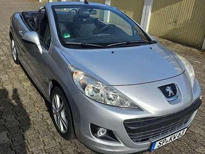 Gebraucht 2012 Peugeot 207 CC Roland Garros Cabrio | 4.999 € (Fairer Preis)
