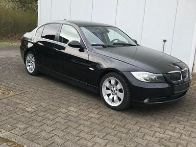 Gebraucht BMW 325 Sport Line 218 PS (160 kW) 2006 Limousine