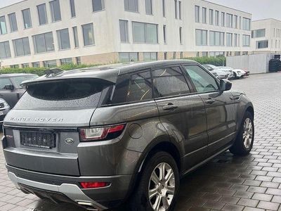 Grau Gebraucht 2017 Land Rover Range Rover evoque SE Dynamic SUV | 14.500 € (Guter Preis)