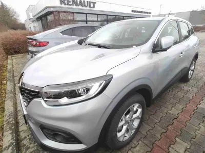 Używany Renault Kadjar Zen 140 KM (102 kW) 2021 Szary SUV