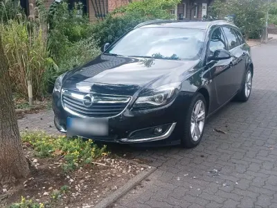 Gebraucht Opel Insignia 170 PS (125 kW) 2015 Schwarz Kombi