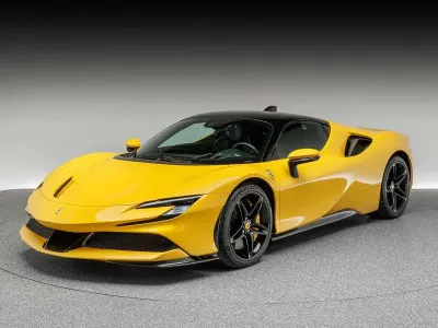 Second-hand Ferrari SF90 999 CP (734 kW) 2021 Galben Coupe