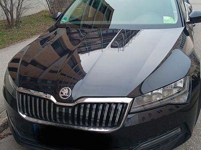 Gebraucht Skoda Superb Ambition 150 PS (110 kW) 2020 Schwarz Kombi
