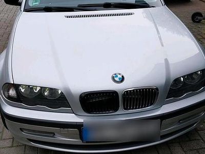 Second-hand BMW 323 170 CP (125 kW) 2000 Argintiu Berlinǎ