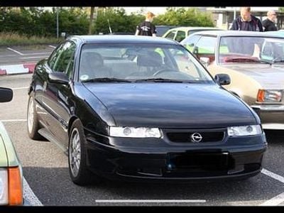 Begagnad Opel Calibra Edition 136 HK (100 kW) 1997 Svart Sportkupé