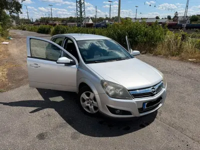 Gebraucht Opel Astra 125 PS (91 kW) 2006 Silber Limousine