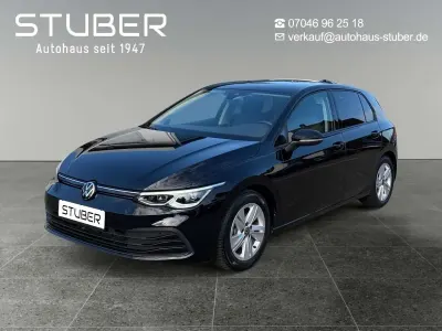 Używany VW Golf VIII Sound 150 KM (110 kW) 2023 Czarny Sedan/Limuzyna