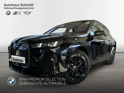 Gebraucht BMW iX M Sport 300 kW (408 PS) 2025 Saphirschwarz SUV