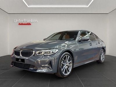 Grau Gebraucht 2019 BMW 330 Sport Line Limousine | 24.500 € (Etwas zu teuer)