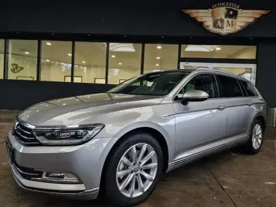 Gebraucht VW Passat Highline 230 PS (169 kW) 2016 Tungsten silver metallic (metallic) Kombi