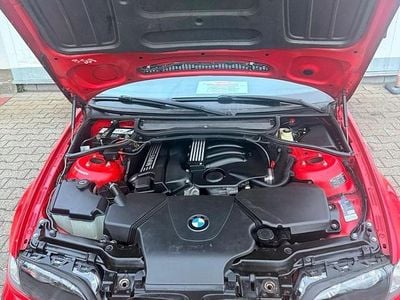 Gebraucht BMW 316 120 PS (88 kW) 2002 Rot Limousine