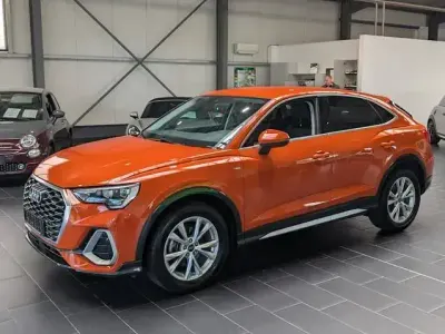Gebraucht Audi Q3 Sportback S-Line 150 PS (110 kW) 2023 Orange SUV