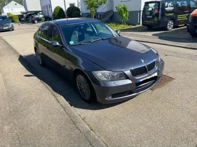 Gebraucht BMW 325 218 PS (160 kW) 2008 Silber Limousine