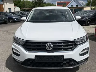 Second-hand VW T-Roc Basis 116 CP (85 kW) 2020 Alb SUV