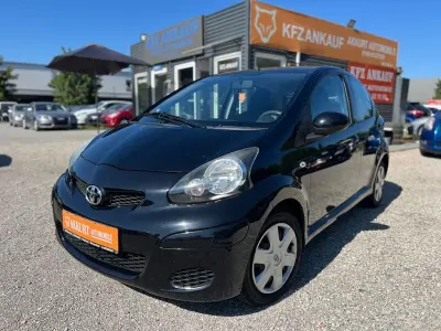 Gebraucht Toyota Aygo 68 PS (50 kW) 2009 Schwarz Kleinwagen