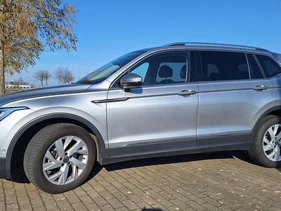 Gebraucht VW Tiguan Allspace Life 150 PS (110 kW) 2022 Silber SUV