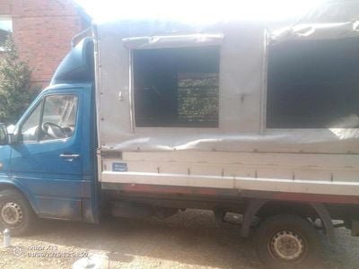 Second-hand Mercedes Sprinter 129 CP (94 kW) 2004 Albastru