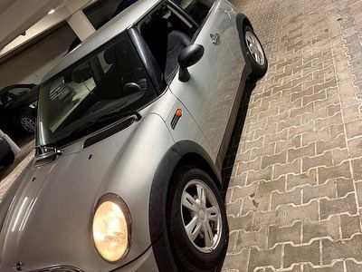 Silber Gebraucht 2005 Mini Cooper Kleinwagen | 2.400 € (Fairer Preis)