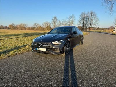 Gebraucht Mercedes C300 265 PS (194 kW) 2024 Grau Limousine
