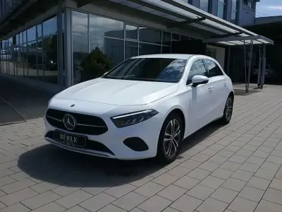 Gebraucht Mercedes A180 Progressive 136 PS (100 kW) 2025 Polarweiss  unilack Limousine