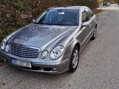 Mercedes E240