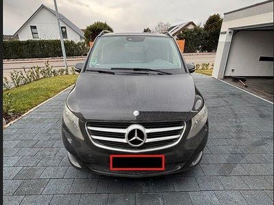 Schwarz Gebraucht 2014 Mercedes V220 Edition Van / Kleinbus | 24.990 € (Superpreis)