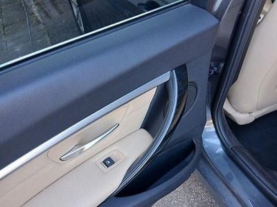 Gebraucht BMW 320 Luxury Line 190 PS (139 kW) 2018 Silber Kombi