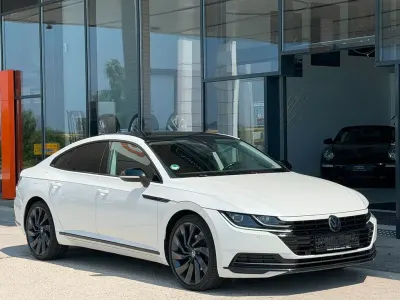 Gebraucht VW Arteon Elegance 150 PS (110 kW) 2019 Weiß Kleinwagen