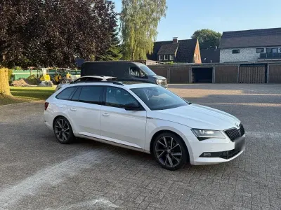Gebraucht Skoda Superb 179 PS (131 kW) 2018 Weiß Kombi