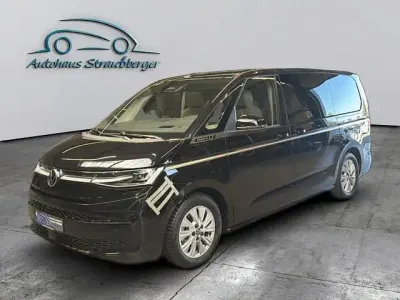 Gebraucht VW Multivan Style 245 PS (180 kW) 2025 Schwarzkeine angabe Van / Kleinbus