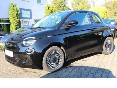 Gebraucht Fiat 500e Icon 86 kW (118 PS) 2023 Schwarz Limousine