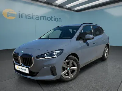 Gebraucht BMW 220 Active Tourer 156 PS (114 kW) 2023 Grau Van / Kleinbus