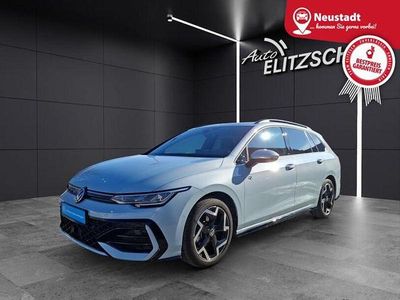 Gebraucht VW Golf VIII R-line 150 PS (110 kW) 2025 Crystal ice blue metallic Kombi