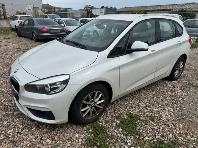 Gebraucht BMW 216 Active Tourer 116 PS (85 kW) 2016 Weiß Van / Kleinbus