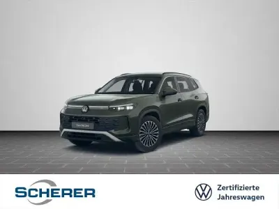 Gebraucht VW Tayron IQ Drive 150 PS (110 kW) 2025 Cipressinogrün metallic (metallic) SUV