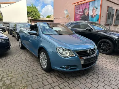 Gebraucht VW Eos 140 PS (102 kW) 2009 Blau Cabrio